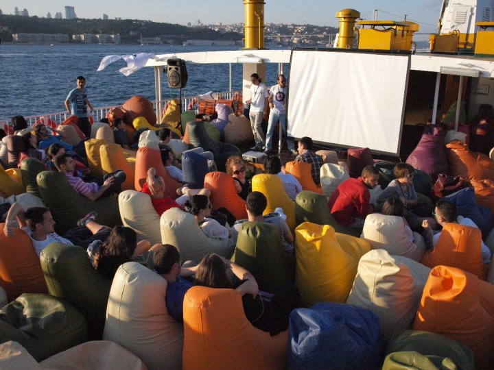 Vapurda &quot;İstanbul Hatırası&quot; gösterimi